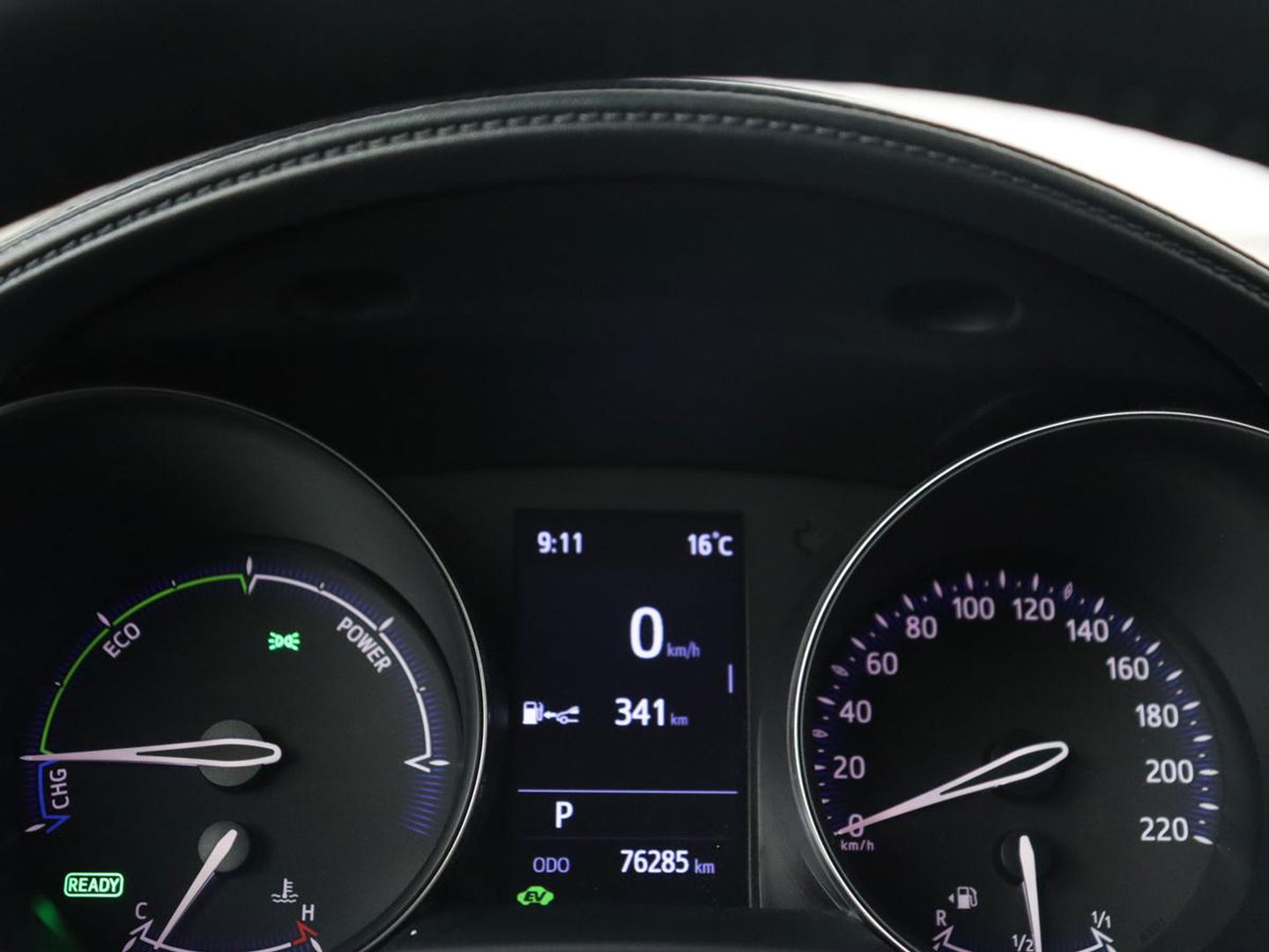 Toyota C-HR 2.0 Hybrid Bi-Tone | Trekhaak | Stoel & stuurverwarming | Achteruitrijcamera | Navigatie | Carplay | LED koplampen | LMV 18 |