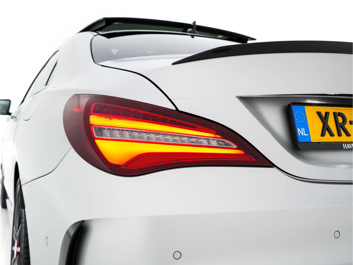 Mercedes-Benz CLA-Klasse AMG 45 4MATIC Ambition Aut. *PANO | AERO | RECARO-SEATS | LUXURY-LEATHER | FULL-LED | MEMORY-PACK | HARMAN/KARDON | KEYLESS | HEATED-SPORTSEATS | NAVI-FULLMAP | 19''ALU*