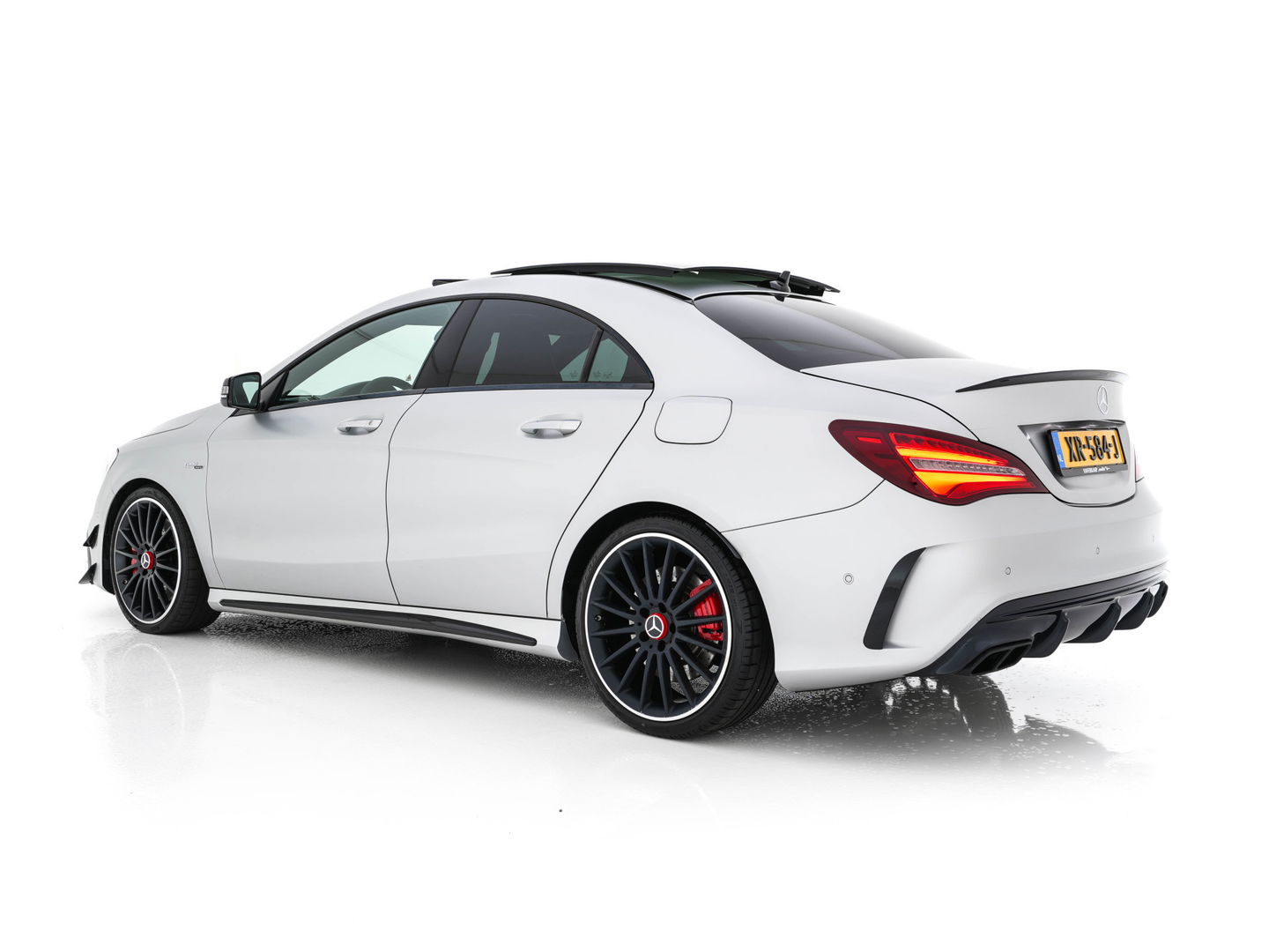 Mercedes-Benz CLA-Klasse AMG 45 4MATIC Ambition Aut. *PANO | AERO | RECARO-SEATS | LUXURY-LEATHER | FULL-LED | MEMORY-PACK | HARMAN/KARDON | KEYLESS | HEATED-SPORTSEATS | NAVI-FULLMAP | 19''ALU*