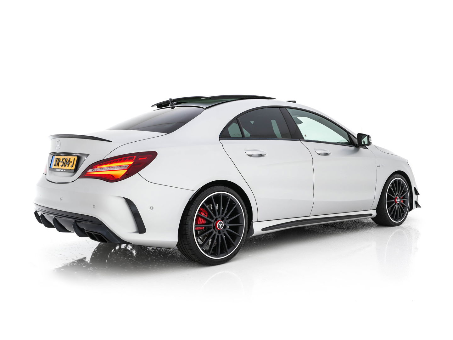 Mercedes-Benz CLA-Klasse AMG 45 4MATIC Ambition Aut. *PANO | AERO | RECARO-SEATS | LUXURY-LEATHER | FULL-LED | MEMORY-PACK | HARMAN/KARDON | KEYLESS | HEATED-SPORTSEATS | NAVI-FULLMAP | 19''ALU*