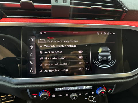 Audi RSQ3 Sportback 2.5 TFSI Pano|RS Seat|Trekhaak|Sonos|Cam