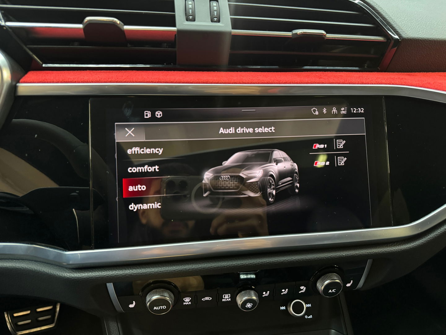 Audi RSQ3 Sportback 2.5 TFSI Pano|RS Seat|Trekhaak|Sonos|Cam