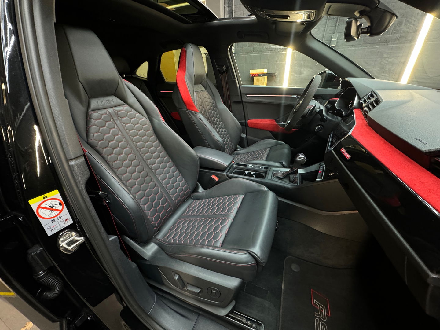 Audi RSQ3 Sportback 2.5 TFSI Pano|RS Seat|Trekhaak|Sonos|Cam