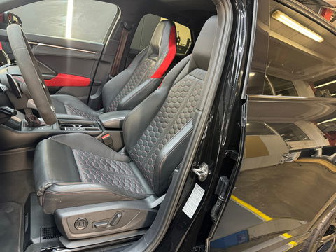 Audi RSQ3 Sportback 2.5 TFSI Pano|RS Seat|Trekhaak|Sonos|Cam
