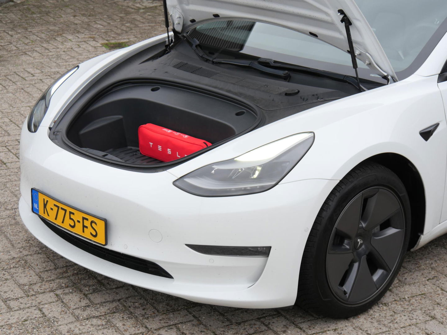 Tesla Model 3 LONG RANGE AWD 75kWH/ NIEUW MODEL/ ELEKT. ACHTERKLEP/ WARMTEPOMP