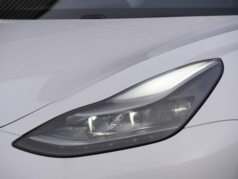 Tesla Model 3 LONG RANGE AWD 75kWH/ NIEUW MODEL/ ELEKT. ACHTERKLEP/ WARMTEPOMP