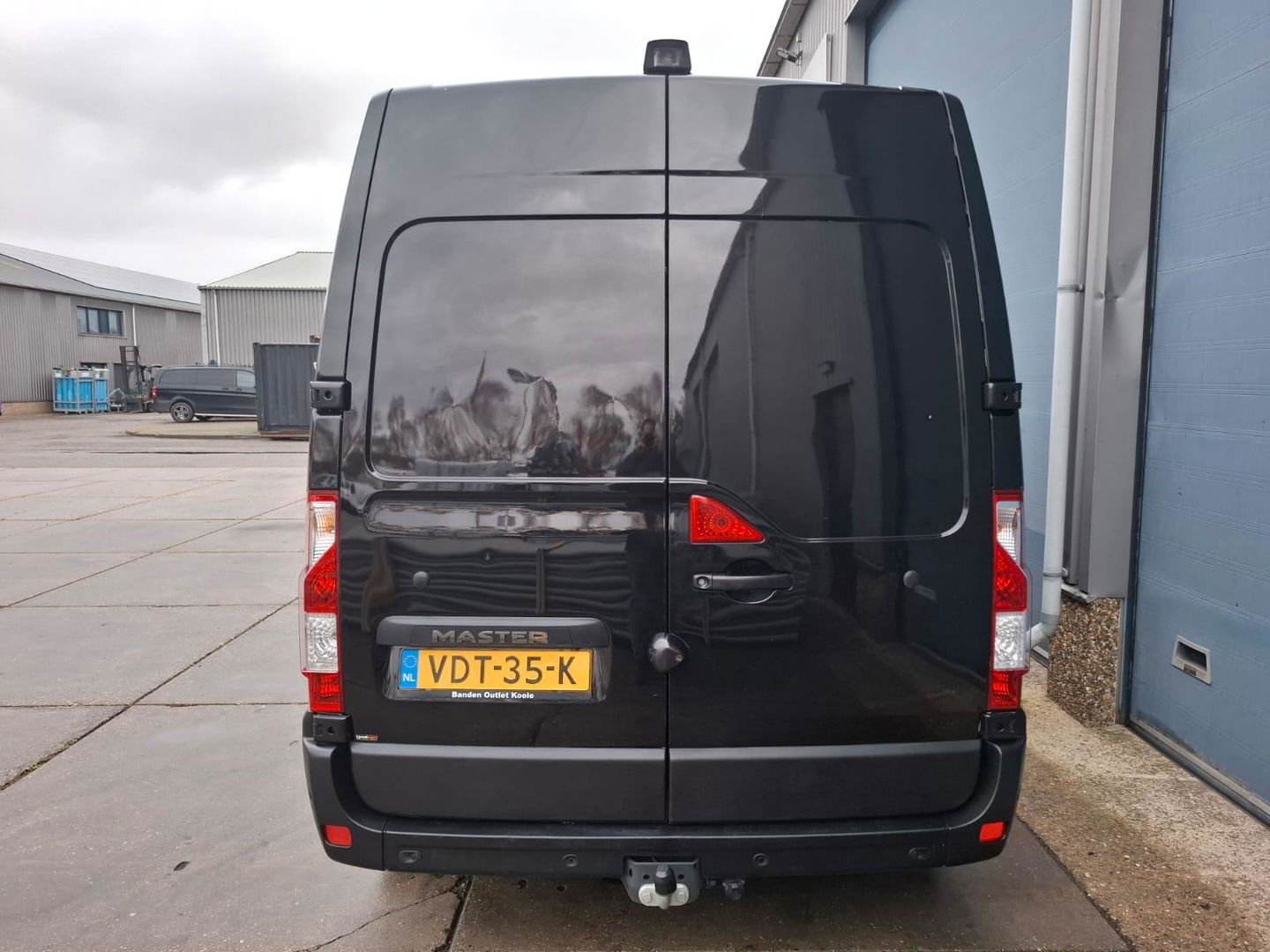 Renault Master T35 2.3 dCi 180 L2H2 Energy AIRCO / CRUISE CONTROLE / CAMERA / NAVI / TREKHAAK / 3 ZITS