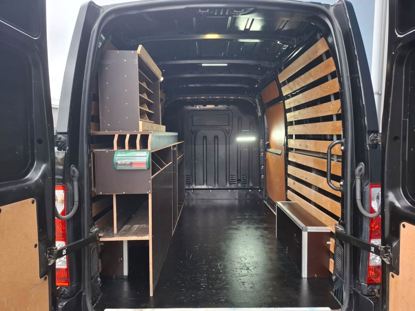 Renault Master T35 2.3 dCi 180 L2H2 Energy AIRCO / CRUISE CONTROLE / CAMERA / NAVI / TREKHAAK / 3 ZITS