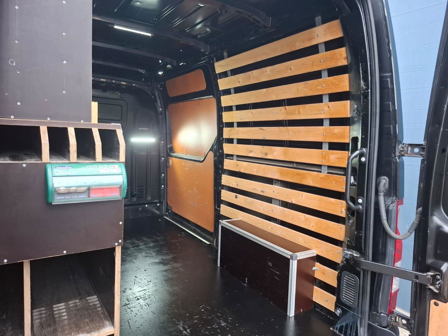 Renault Master T35 2.3 dCi 180 L2H2 Energy AIRCO / CRUISE CONTROLE / CAMERA / NAVI / TREKHAAK / 3 ZITS