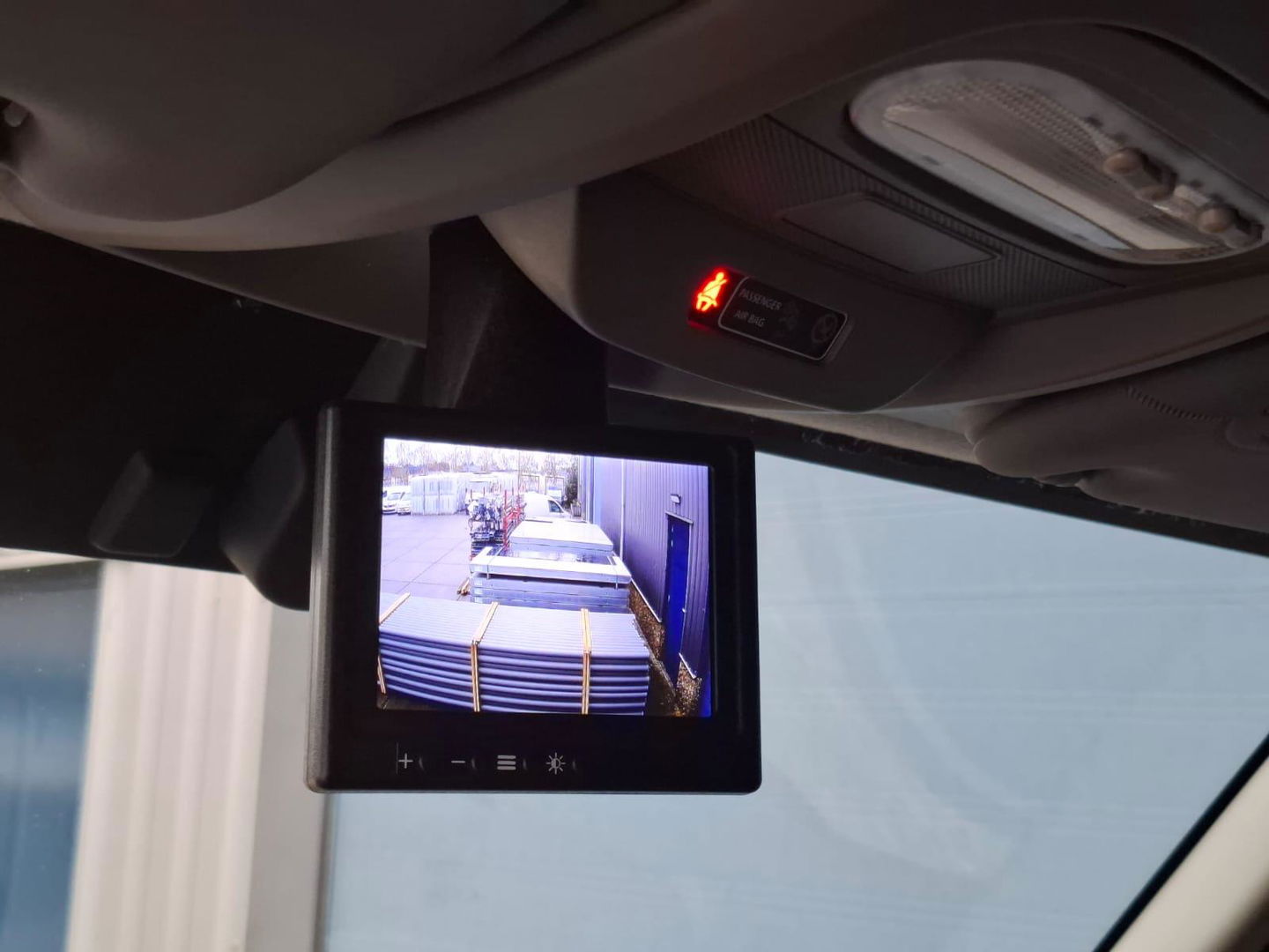 Renault Master T35 2.3 dCi 180 L2H2 Energy AIRCO / CRUISE CONTROLE / CAMERA / NAVI / TREKHAAK / 3 ZITS