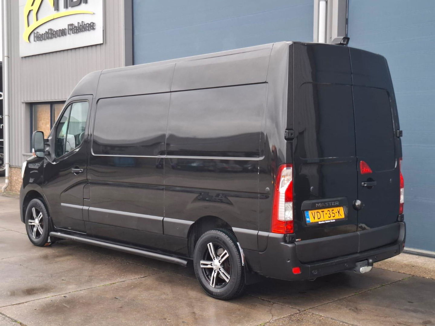 Renault Master T35 2.3 dCi 180 L2H2 Energy AIRCO / CRUISE CONTROLE / CAMERA / NAVI / TREKHAAK / 3 ZITS