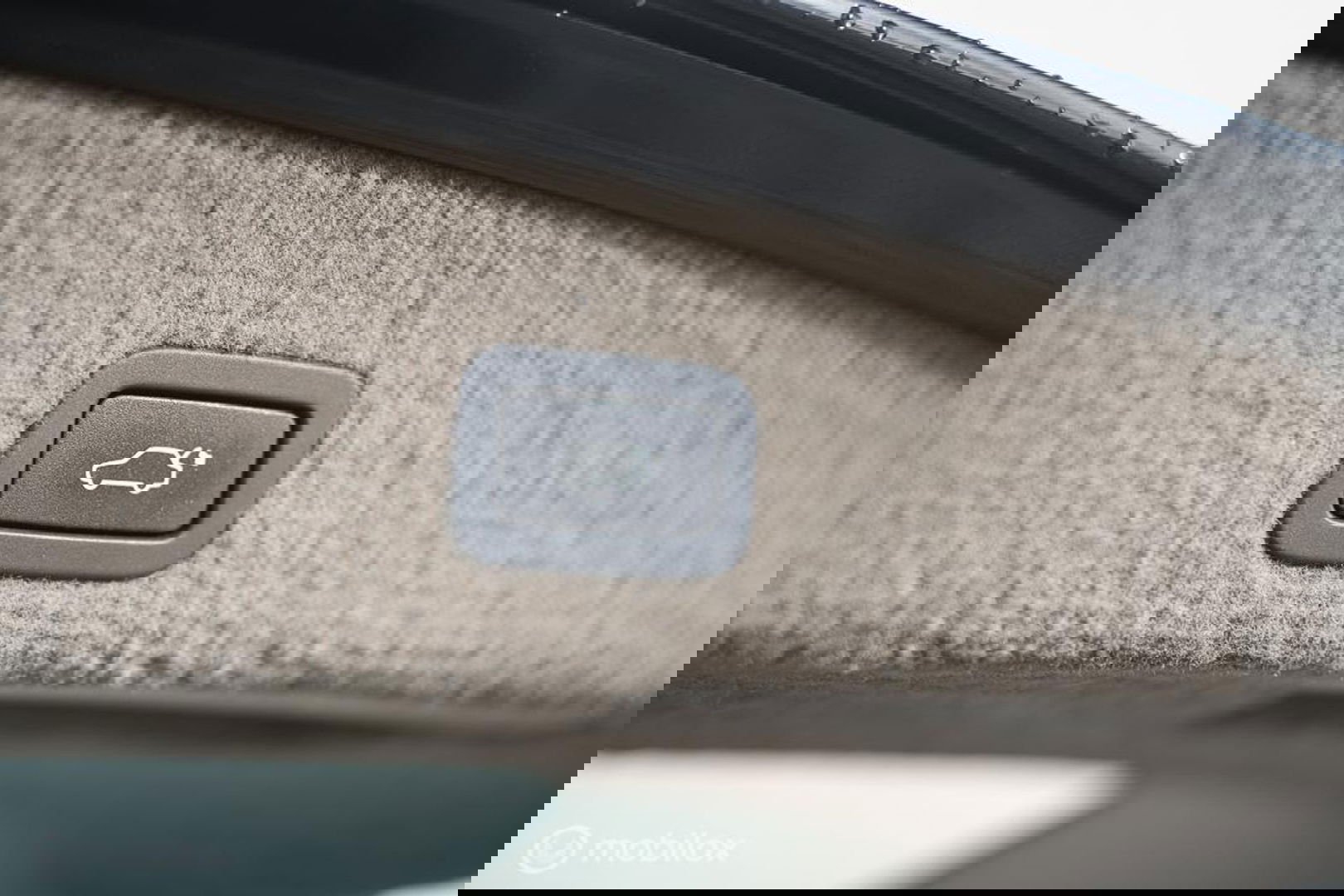 Volvo XC70 2.4 D5 Summum AWD | Schuifdak | LED | Leder | Trekhaak | Navigatie | Rijklaarprijs |