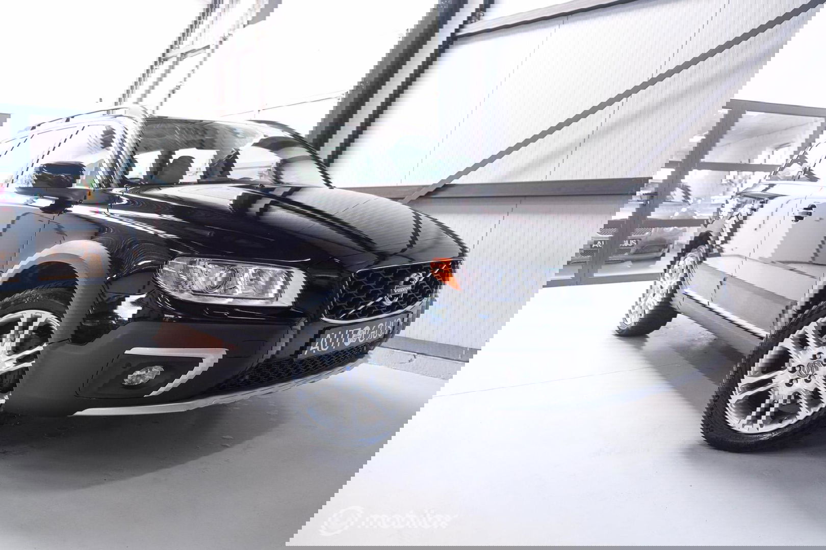 Volvo XC70 2.4 D5 Summum AWD | Schuifdak | LED | Leder | Trekhaak | Navigatie | Rijklaarprijs |