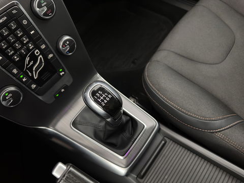 Volvo V40 Cross Country 2.0 D2 Momentum *NAVI-FULLMAP | COMFORT-SEATS | ECC | PDC | CRUISE | 17''ALU*