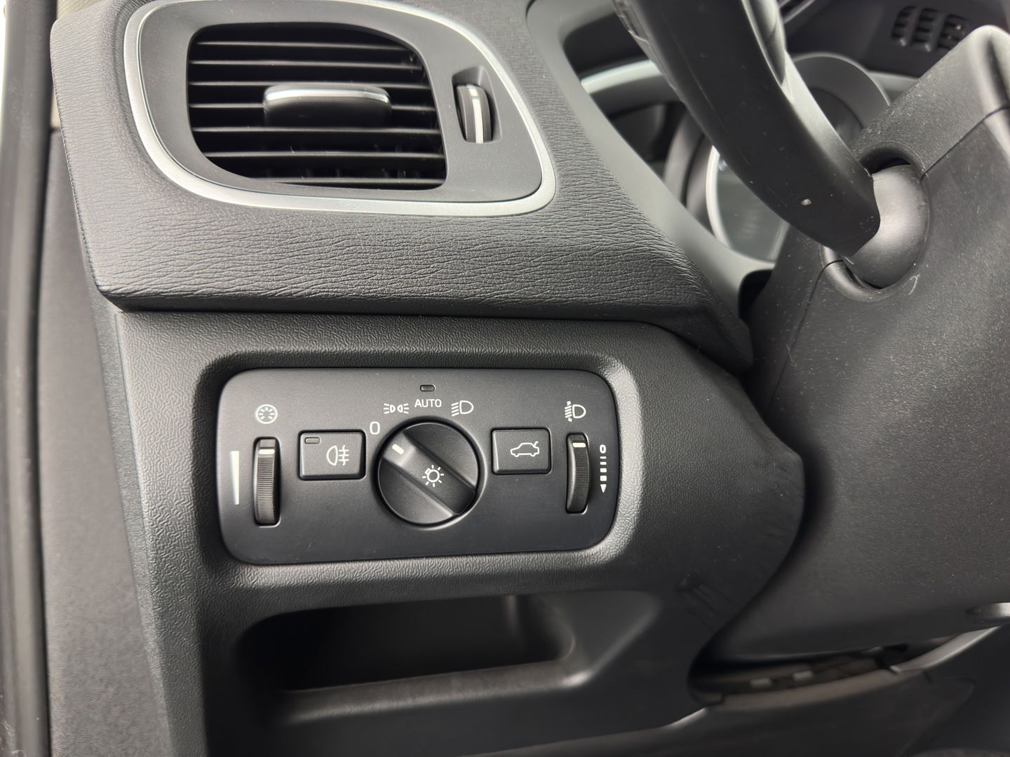 Volvo V40 Cross Country 2.0 D2 Momentum *NAVI-FULLMAP | COMFORT-SEATS | ECC | PDC | CRUISE | 17''ALU*