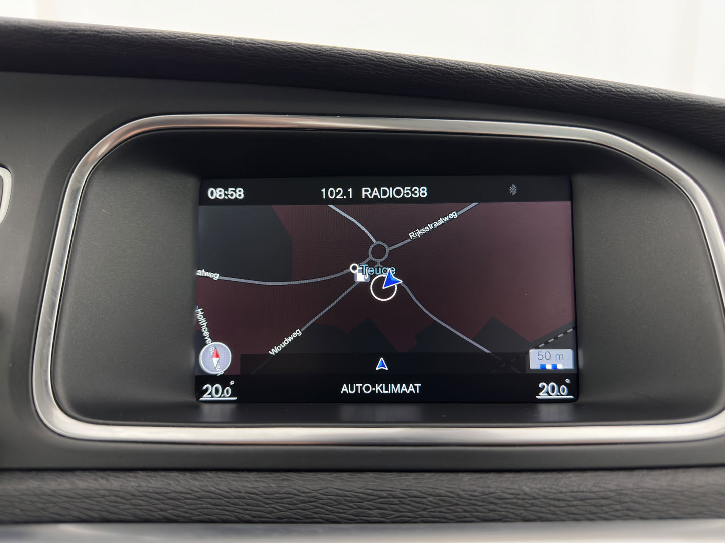 Volvo V40 Cross Country 2.0 D2 Momentum *NAVI-FULLMAP | COMFORT-SEATS | ECC | PDC | CRUISE | 17''ALU*