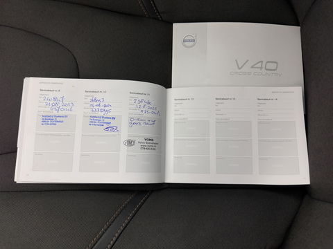 Volvo V40 Cross Country 2.0 D2 Momentum *NAVI-FULLMAP | COMFORT-SEATS | ECC | PDC | CRUISE | 17''ALU*