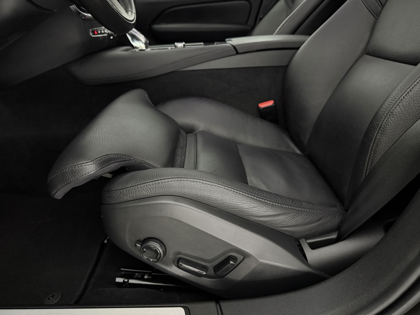 Volvo V60 2.0 T6 Recharge AWD 291PK Inscription | 360° | Pano | H/K | Trekh. | Memory | HUD | Carplay | Leder | Stuur/Stoelverw. l NAP