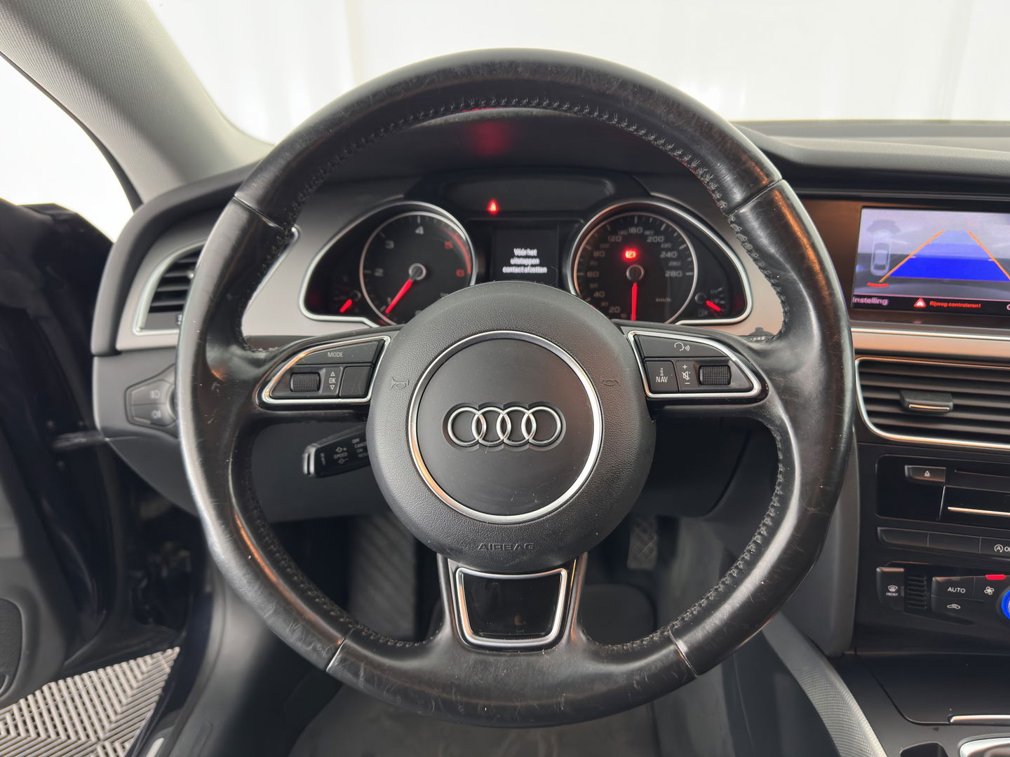 Audi A5 Sportback 2.0 TDI ultra Business Edition *XENON | SPORT-SEATS | CAMERA | NAVI-FULLMAP | PRIVACY-GLASS | ECC | PDC | CRUISE | 18''ALU | TOWBAR*