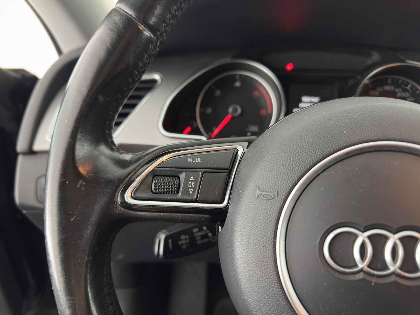 Audi A5 Sportback 2.0 TDI ultra Business Edition *XENON | SPORT-SEATS | CAMERA | NAVI-FULLMAP | PRIVACY-GLASS | ECC | PDC | CRUISE | 18''ALU | TOWBAR*