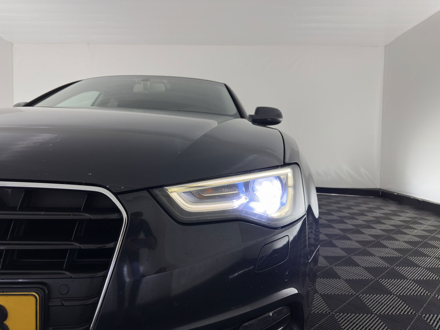 Audi A5 Sportback 2.0 TDI ultra Business Edition *XENON | SPORT-SEATS | CAMERA | NAVI-FULLMAP | PRIVACY-GLASS | ECC | PDC | CRUISE | 18''ALU | TOWBAR*