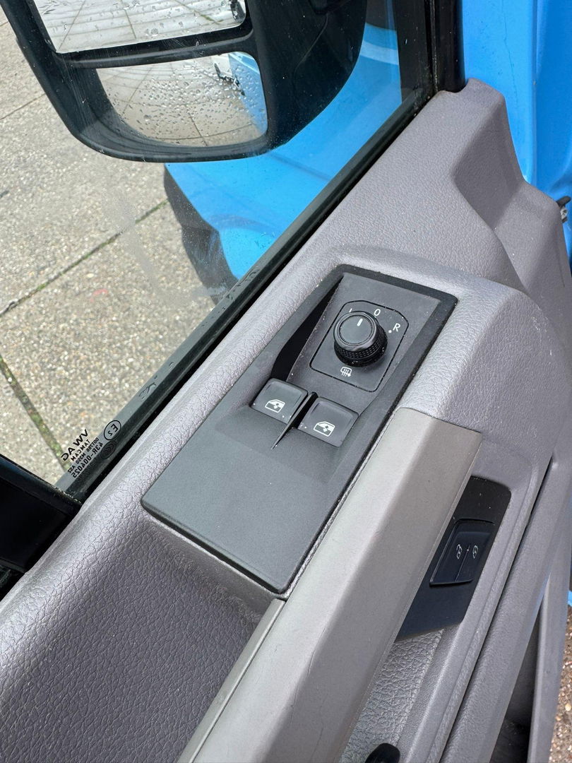 Volkswagen Crafter 35 2.0 TDI L4H3 BAKWAGEN MET DEUREN / EURO 6 / N.A.P / DEALER ONDERHOUDEN