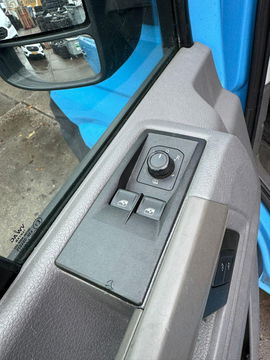 Volkswagen Crafter 35 2.0 TDI L4 Trendline BAKWAGEN MET DEUREN / EURO 6 / N.A.P / DEALER ONDERHOUDEN