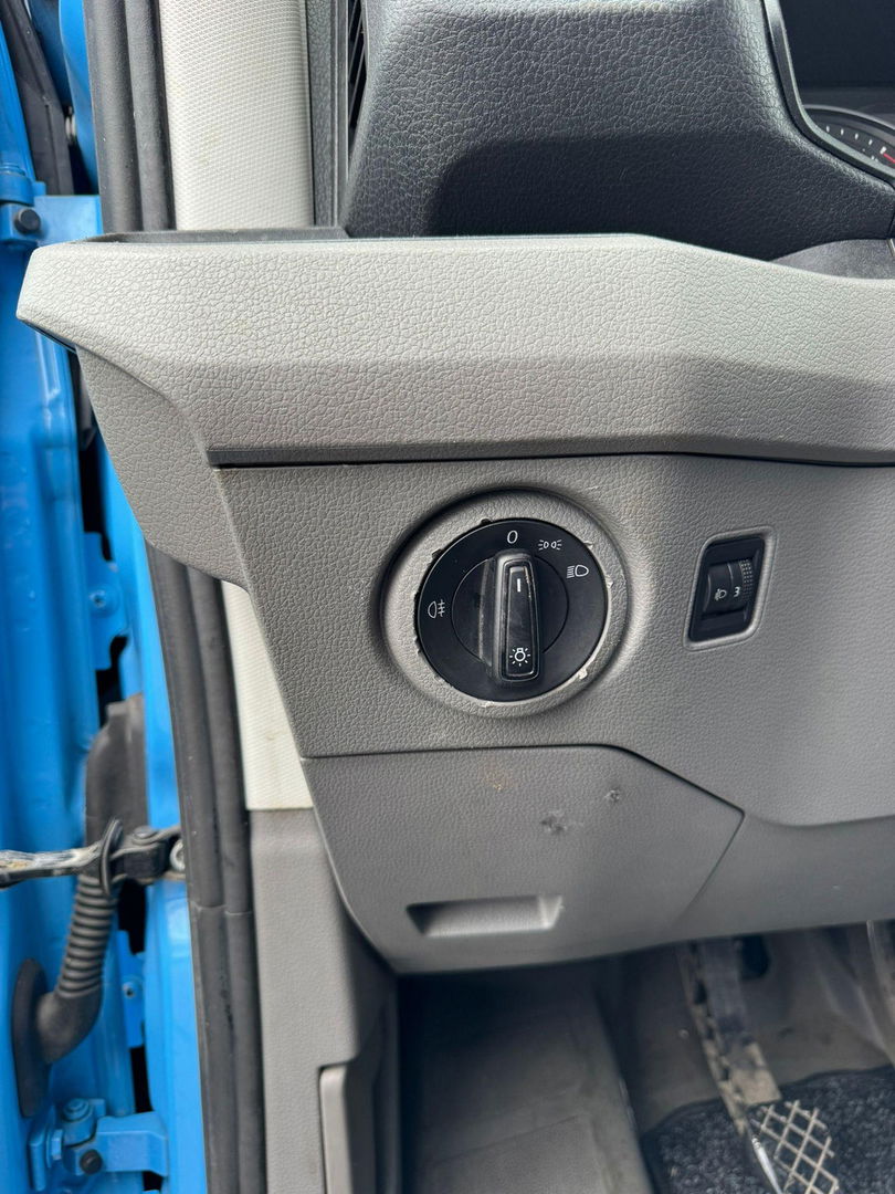Volkswagen Crafter 35 2.0 TDI L4 Trendline BAKWAGEN MET DEUREN / EURO 6 / N.A.P / DEALER ONDERHOUDEN