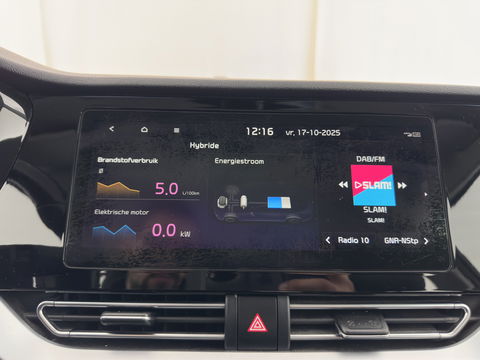 Kia Niro 1.6 GDi Hybrid DynamicLine (INCL-BTW) Aut. *ADAPTIVE-CRUISE | LEATHER-FABRIC | NAVI-FULLMAP | HEATED-COMFORTSEATS | CAMERA | DAB+ | KEYLESS | ECC | DIGI-COCKPIT | SHIFT-PADDLES | LANE-ASSIST | PDC | TOWBAR | 16''ALU*