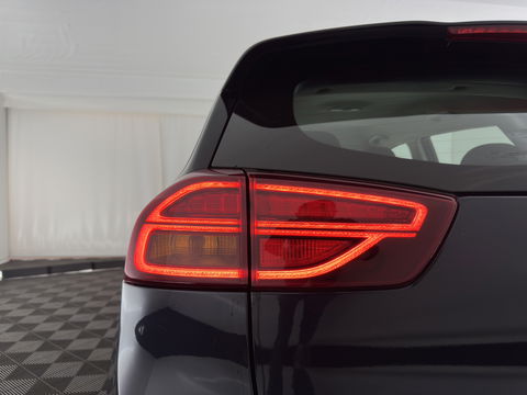 Kia Niro 1.6 GDi Hybrid DynamicLine (INCL-BTW) Aut. *ADAPTIVE-CRUISE | LEATHER-FABRIC | NAVI-FULLMAP | HEATED-COMFORTSEATS | CAMERA | DAB+ | KEYLESS | ECC | DIGI-COCKPIT | SHIFT-PADDLES | LANE-ASSIST | PDC | TOWBAR | 16''ALU*