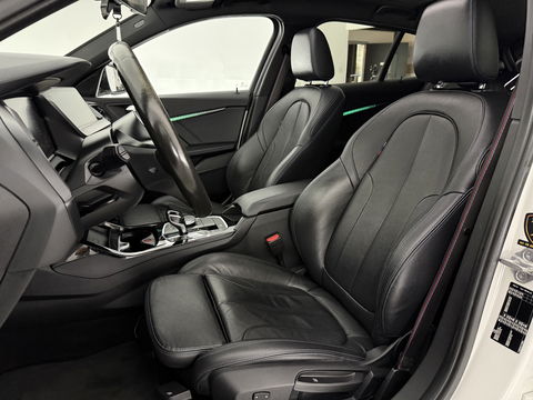 BMW 1-serie 118i High Executive Edition M-Sport 141PK | Pano | Virtual | Sfeerverl. | Carplay | Leder | Stoelverw. | NAP