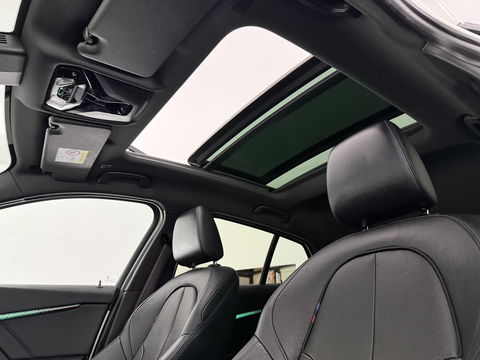 BMW 1-serie 118i High Executive Edition M-Sport 141PK | Pano | Virtual | Sfeerverl. | Carplay | Leder | Stoelverw. | NAP