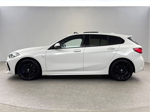 BMW 1-serie 118i High Executive Edition M-Sport 141PK | Pano | Virtual | Sfeerverl. | Carplay | Leder | Stoelverw. | NAP