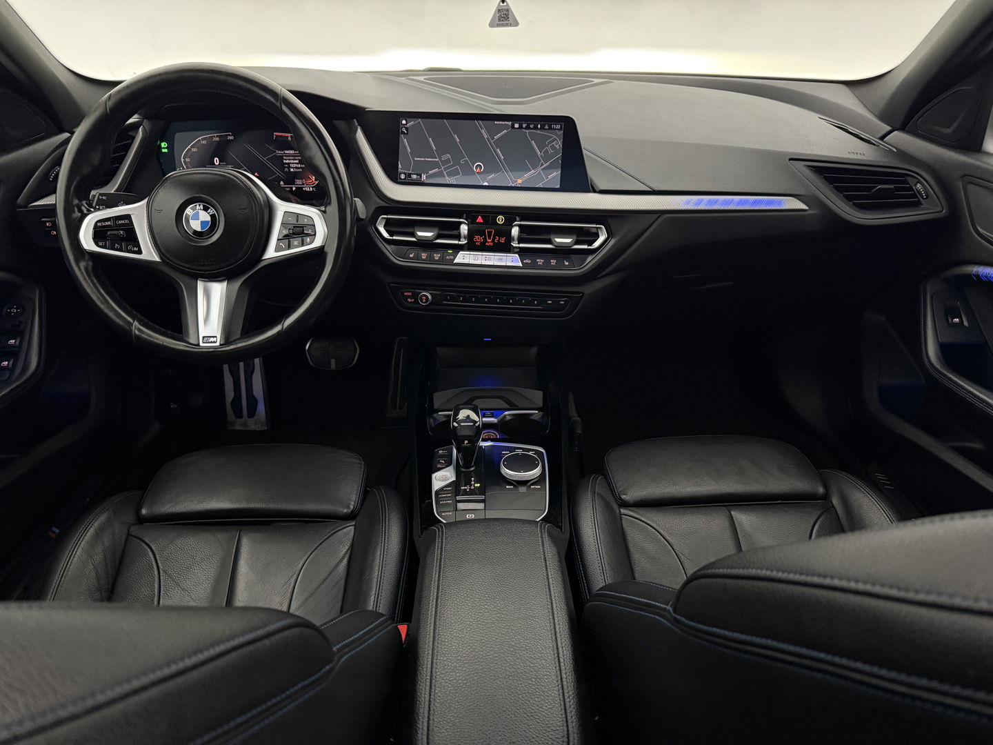 BMW 1-serie 118i High Executive Edition M-Sport 141PK | Pano | Virtual | Sfeerverl. | Carplay | Leder | Stoelverw. | NAP
