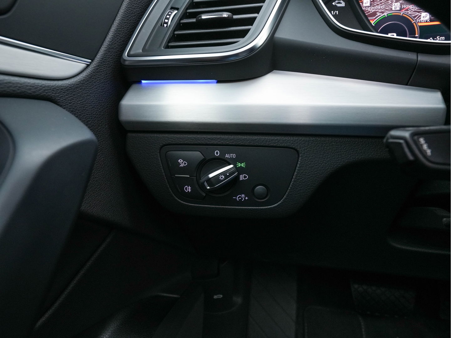 Audi Q5 50 TFSI e quattro S edition (INCL.BTW) *PANO | LEATHER-FABRIC | FULL-LED | DIGI-COCKPIT | NAVI-FULLMAP | HEATED-SPORTSEATS | KEYLESS | DAB+ | CAMERA | PRIVACY-GLASS | SHIFT-PADDLES | ECC | PDC | CRUISE | 19''ALU*