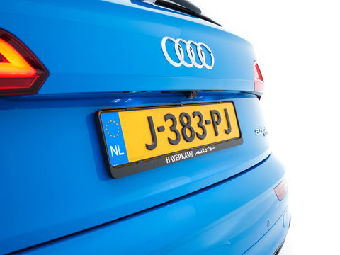 Audi Q5 50 TFSI e quattro S edition (INCL.BTW) *PANO | LEATHER-FABRIC | FULL-LED | DIGI-COCKPIT | NAVI-FULLMAP | HEATED-SPORTSEATS | KEYLESS | DAB+ | CAMERA | PRIVACY-GLASS | SHIFT-PADDLES | ECC | PDC | CRUISE | 19''ALU*