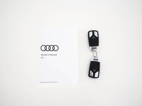 Audi Q5 50 TFSI e quattro S edition (INCL.BTW) *PANO | LEATHER-FABRIC | FULL-LED | DIGI-COCKPIT | NAVI-FULLMAP | HEATED-SPORTSEATS | KEYLESS | DAB+ | CAMERA | PRIVACY-GLASS | SHIFT-PADDLES | ECC | PDC | CRUISE | 19''ALU*