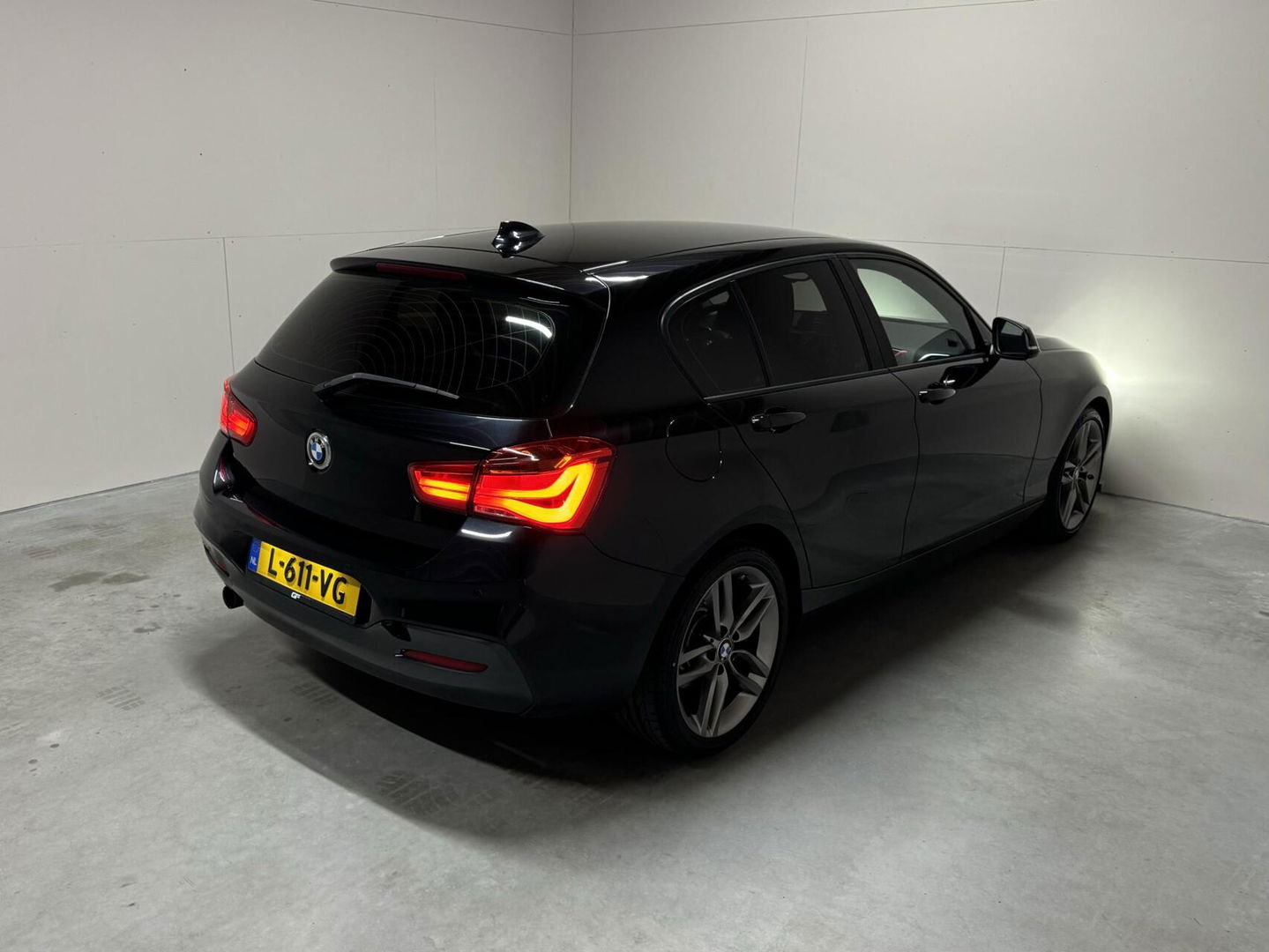 BMW 1 Serie 118i M-Sport Navi Cruise Maxton Design PDC
