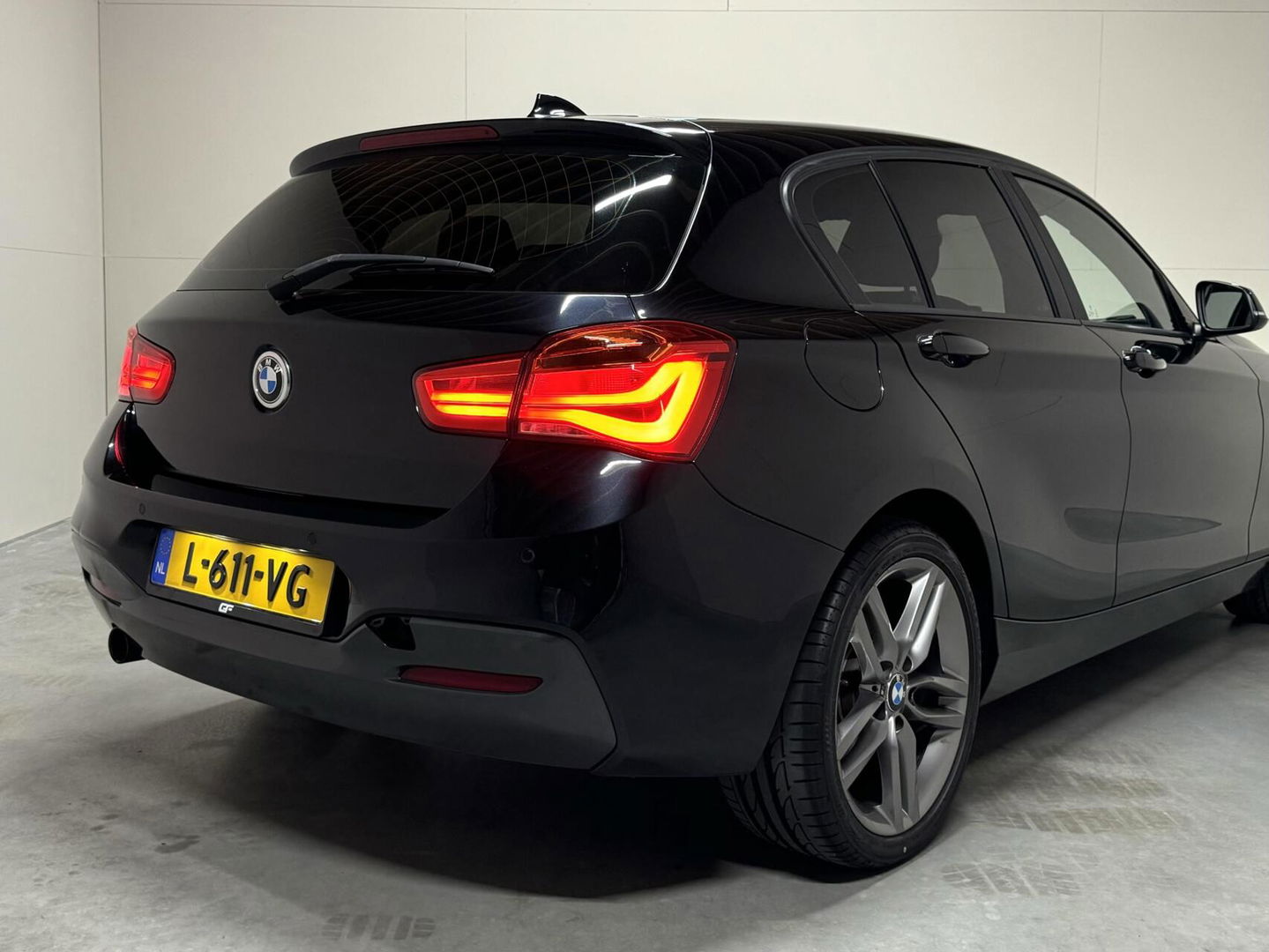 BMW 1 Serie 118i M-Sport Navi Cruise Maxton Design PDC