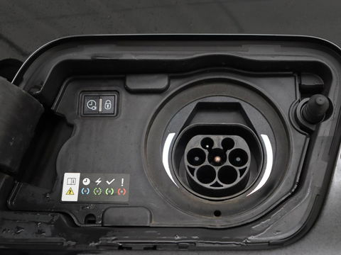 Peugeot 3008 1.6 HYbrid 225 Allure | Camera | Trekhaak afneembaar | Cruise Control | Carplay | Navigatie