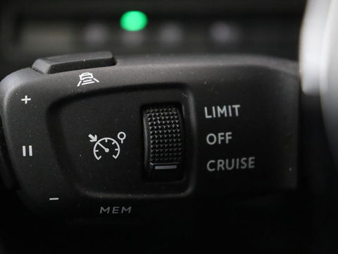 Peugeot 3008 1.6 HYbrid 225 Allure | Camera | Trekhaak afneembaar | Cruise Control | Carplay | Navigatie