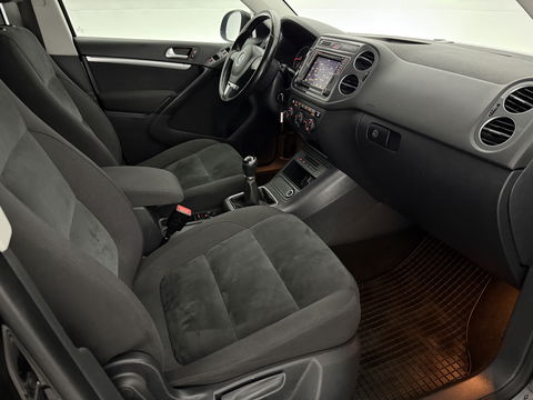 Volkswagen Tiguan 1.4 TSI Sport&Style | Cruise | Navi | Clima | Parkeersens. | Stoelverw. | Afn. Trekh.