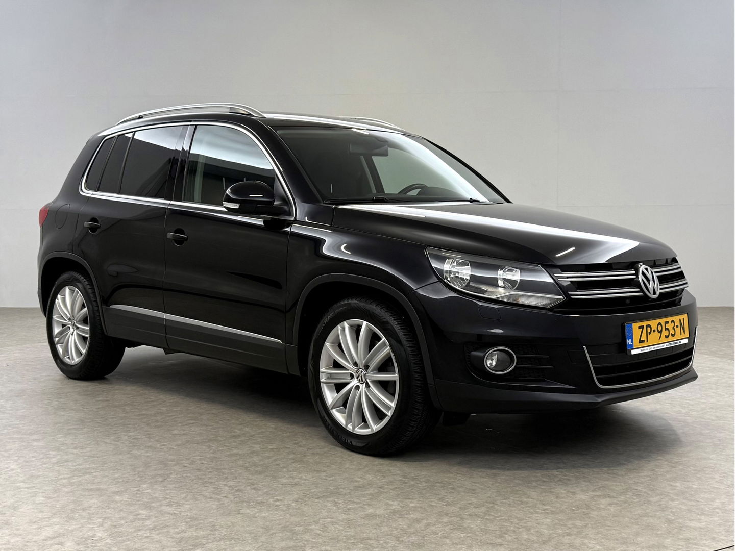 Volkswagen Tiguan 1.4 TSI Sport&Style | Cruise | Navi | Clima | Parkeersens. | Stoelverw. | Afn. Trekh.