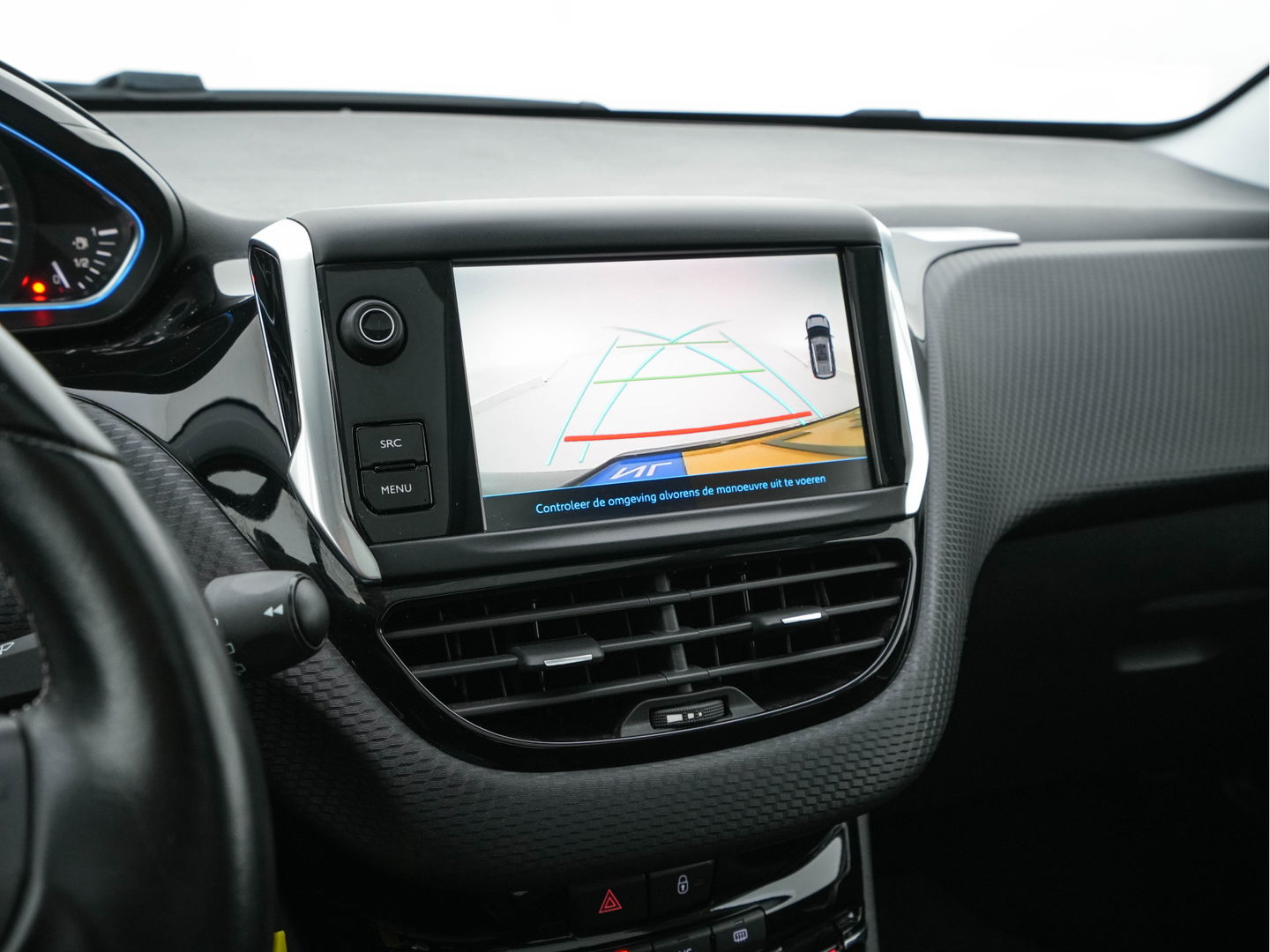 Peugeot 2008 1.2 PureTech Allure Aut. *PANO | LEATHER-FABRIC | HEATED-SPORTSEATS | CARPLAY | ECC | CAMERA | PRIVACY-GLASS | PDC | CRUISE | 16''ALU*