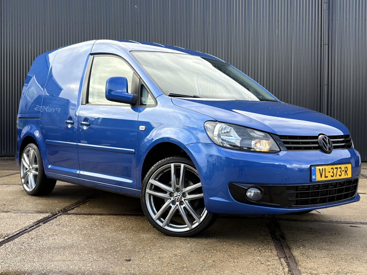 Volkswagen Caddy 1.6 TDI AUTOMAAT | 19” LMV | WIRELESS CARPLAY | CRUISE | AIRCO