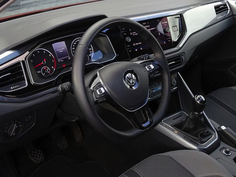 Volkswagen Polo 1.0 TSI Highline / ACC / RNS + clima / CarPlay / LED *NAP*