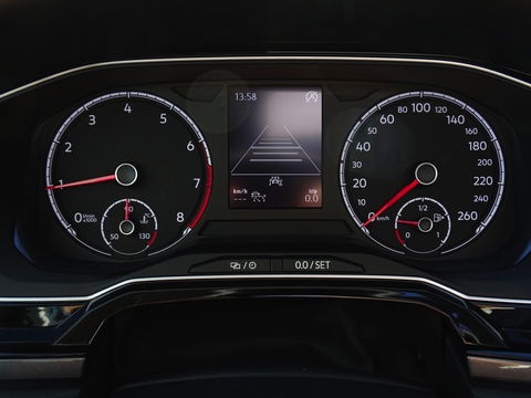Volkswagen Polo 1.0 TSI Highline / ACC / RNS + clima / CarPlay / LED *NAP*