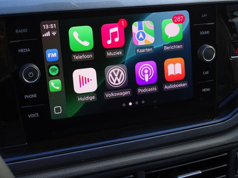 Volkswagen Polo 1.0 TSI Highline / ACC / RNS + clima / CarPlay / LED *NAP*