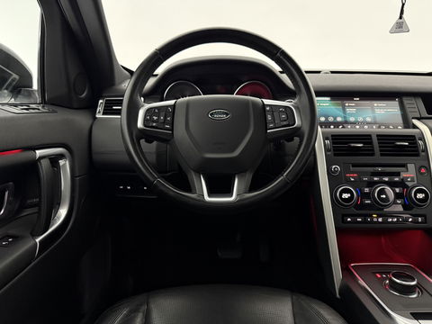 Land Rover Discovery 2.0 TD4 HSE Luxury 180PK 7p. | Pano | Premium Audio | Memory | Sfeer | Camera | Carplay | Leder | Trekh.