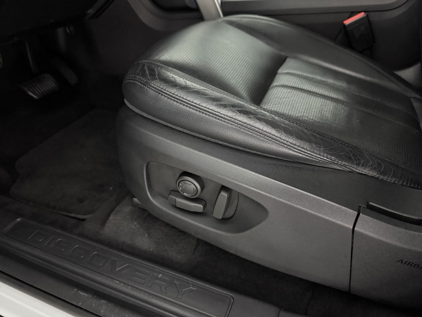 Land Rover Discovery 2.0 TD4 HSE Luxury 180PK 7p. | Pano | Premium Audio | Memory | Sfeer | Camera | Carplay | Leder | Trekh.